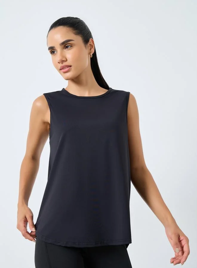 ستايلي اكتيف بلوزة تانك بلا أكمام وقصة سائبة مع تداخلات شبكية